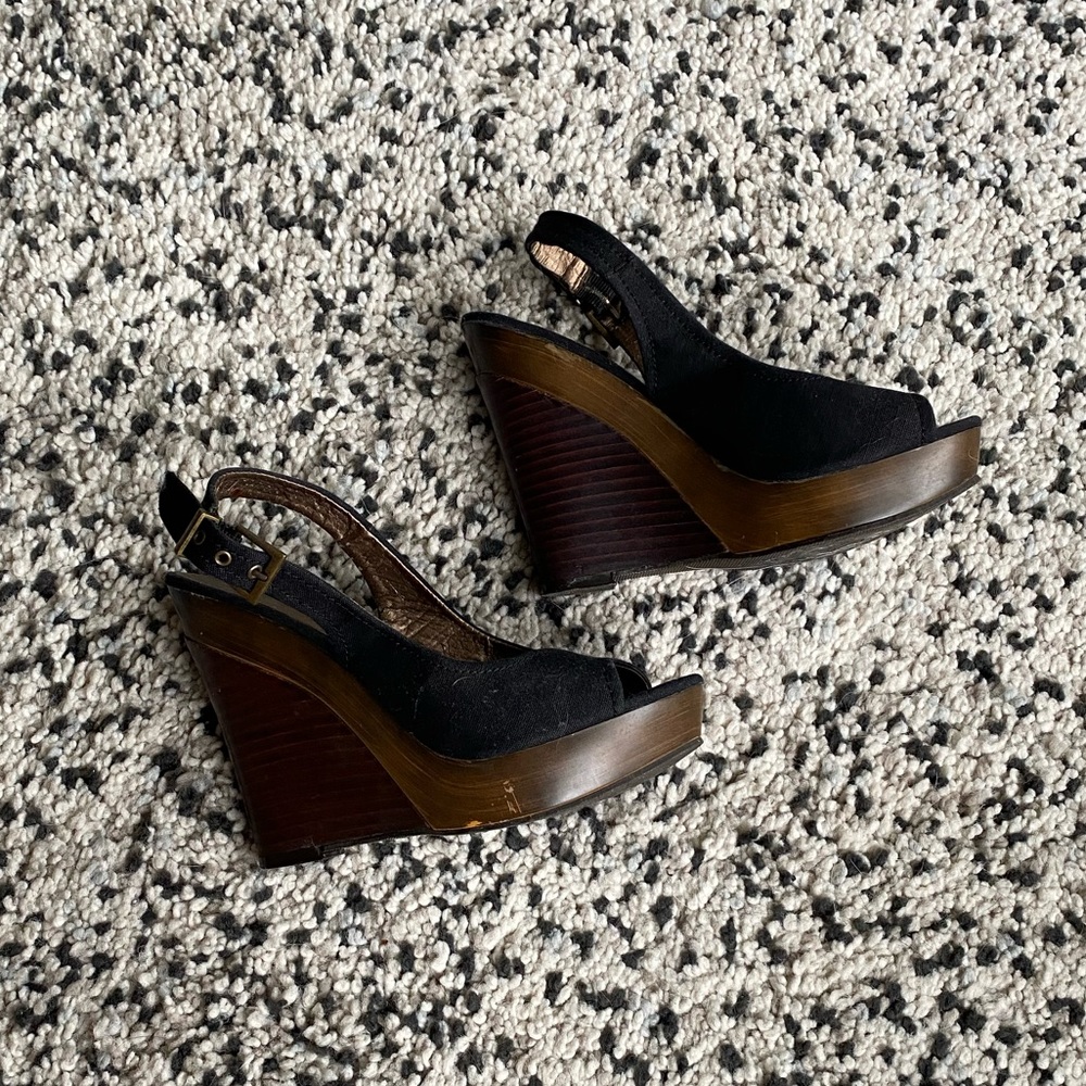 Spring Wooden Wedges - Picture 4 of 10